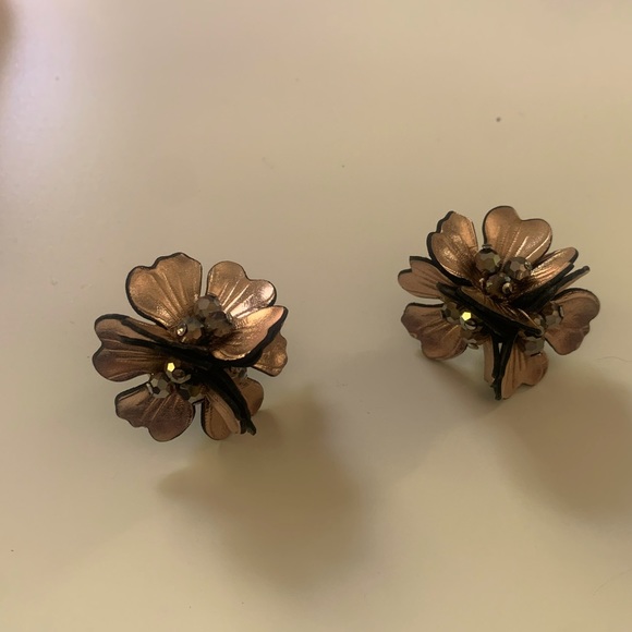 Stella & Dot Leather Floral Earrings - Picture 1 of 3